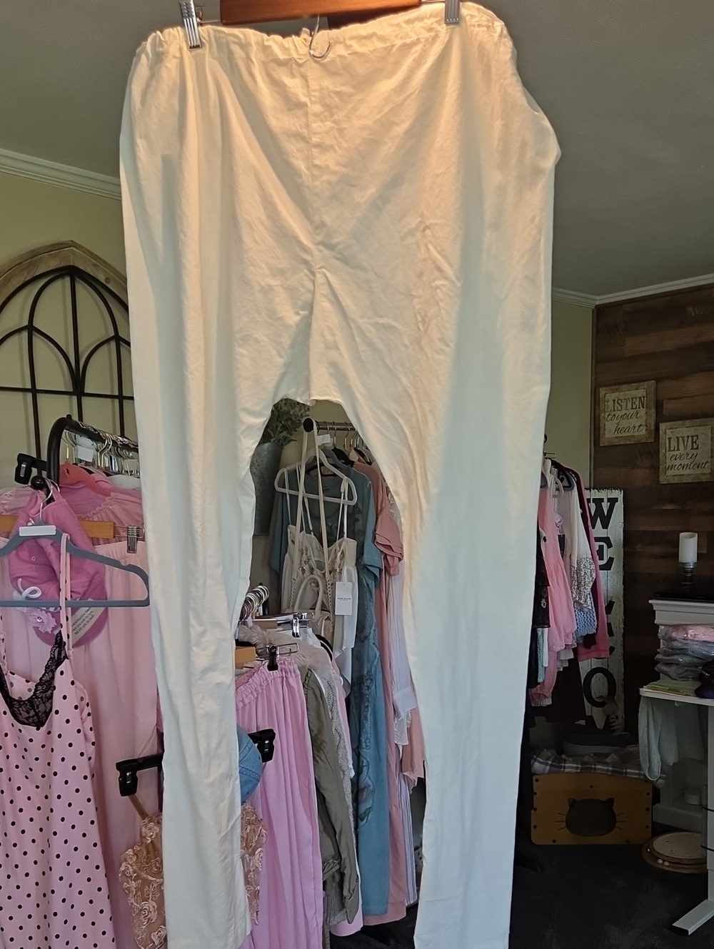 Vintage Classic High-Waist White Women’s Pants